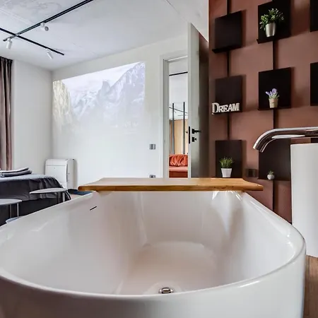 Amuse Bouche By Skabrin