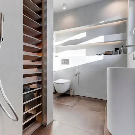 Amuse Bouche By Skabrin Bansko