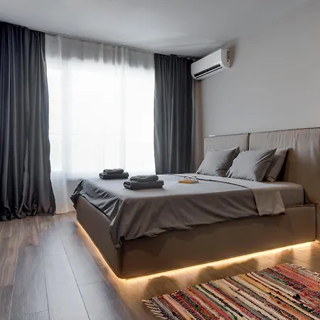 Amuse Bouche By Skabrin *