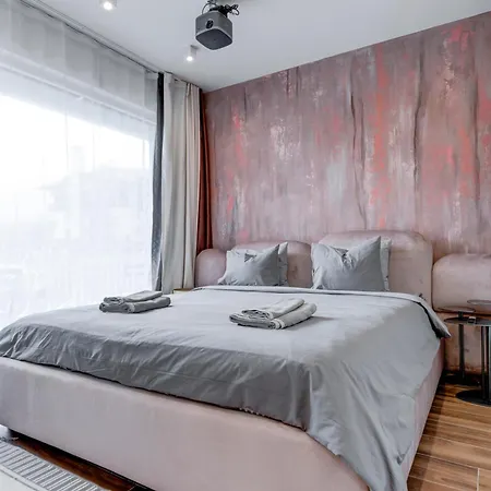 Amuse Bouche By Skabrin 班斯科