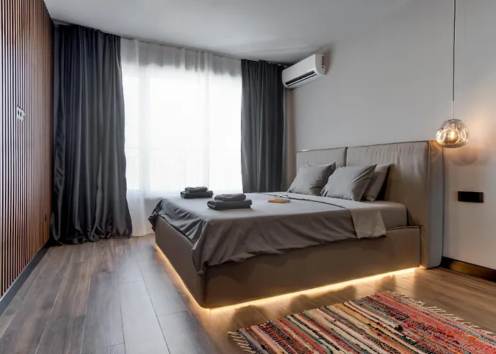 Amuse Bouche By Skabrin *