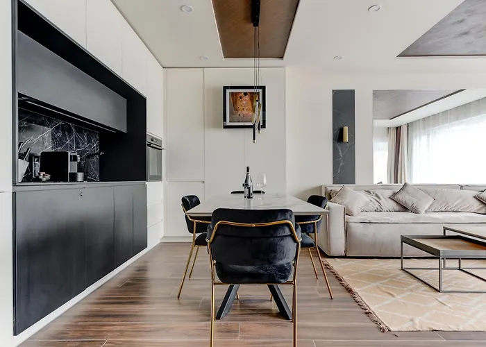 Amuse Bouche By Skabrin * Bansko